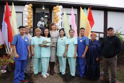 Модульная врачебная амбулатория с полным оснащением начала работу в Усть-Алданском районе Якутии