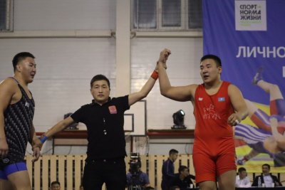 «Помогли болельщики и родная земля»: Никита Софронов - о победе на чемпионате Якутии