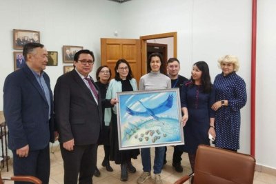 Коллекция Национального художественного музея Якутии пополнилась картиной «Синяя птица»