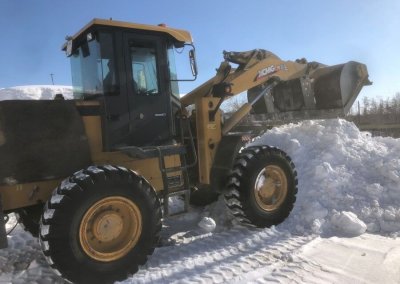 Активисты «Единой России» вывезли 1000 кубов снега в Мархе и Магане