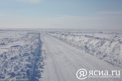 На автозимнике в Ленском районе Якутии снижена грузоподъемность