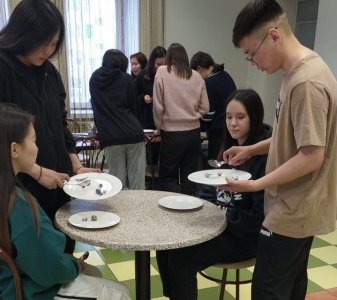 Якутский технологический техникум сервиса обучает рабочим профессиям студотрядовцев