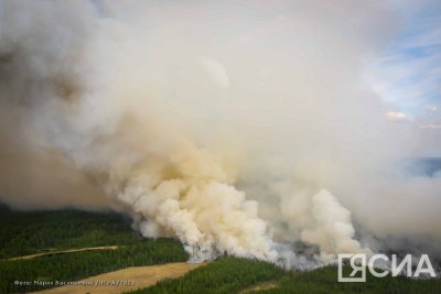 Лесной пожар тушат в Хангаласском районе Якутии