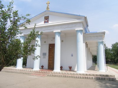 Церковь Покрова со звонницей /  / Краснодарский край