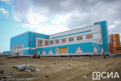 В строящемся здании онкологического диспансера в Якутске осталось провести работы по оснащению