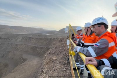 Глава Якутии посетил крупнейший золотодобывающий кластер Гросс