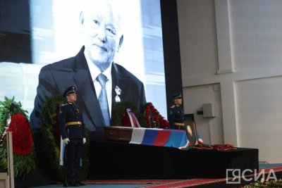Первого президента Якутии похоронили в родном Октёмском наслеге