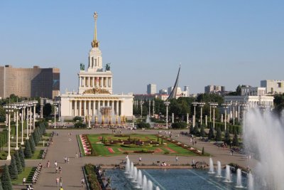 В Москве на территории ВДНХ началась подготовка к проведению международной выставки-форума «Россия»
