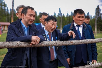 Глава Якутии поздравил с Днём работников сельского хозяйства и перерабатывающей промышленности