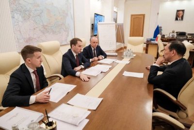 Глава Якутии встретился с министром природных ресурсов и экологии России