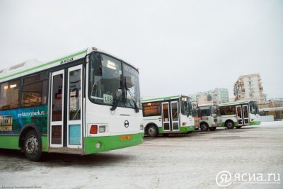 Бесплатное обучение, жилье, путевки: как решают проблему нехватки водителей автобусов в Якутске