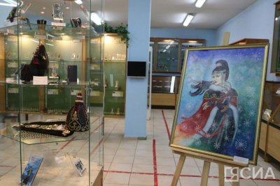 В Якутске открыли выставку, посвященную хомусистке-виртуозу Альбине Дегтярёвой