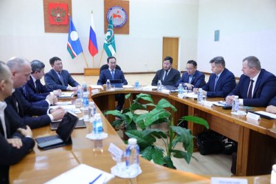 Прошла встреча с представителями промышленности по вопросу развития нефтегазовой отрасли Якутии