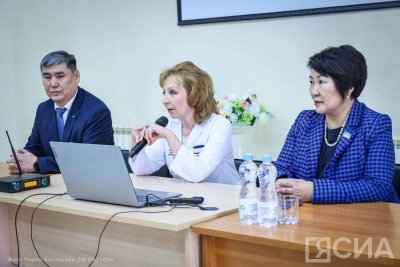 Врач из Москвы Марьяна Лысенко в Якутске встретилась с коллективом Медицинского института 