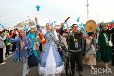 Фоторепортаж: якутяне приняли участие в шествии молодежи мира в Сочи