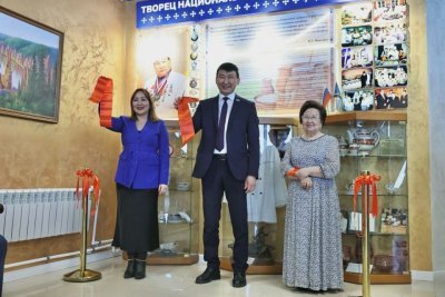 В Николаев-Центре открыли экспозицию, посвященную 80-летию Иннокентия Тарбахова