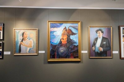 В Якутске открылась выставка театрального художника Николая Попова