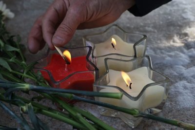 Жители Якутска почтили память жертв теракта в концертном зале в Подмосковье