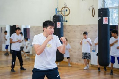 Главный судья VIII игр «Дети Азии» проведет мастер-класс по боксу и урок физкультуры в Астане