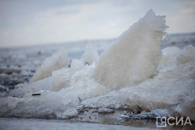 Толщина льда на реках Якутии ниже средних многолетних значений