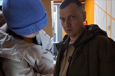 В Якутске водитель нашёл потерявшуюся девочку и привез в полицию