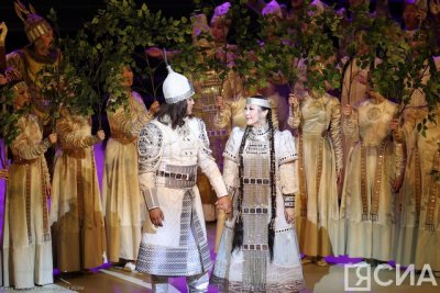 С оглушительным успехом состоялась премьера оперы-олонхо «Ньургун Боотур» в Астане