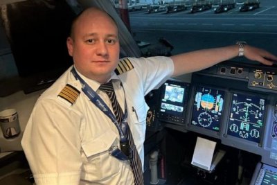 Дмитрий Мишуков совершил первый самостоятельный полет в должности командира ВС Sukhoi Superjet 100
