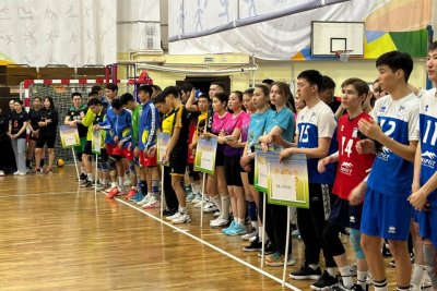 В Якутске стартовали соревнования по волейболу среди клубных команд