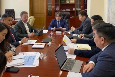 Джулустан Борисов провел встречу с заместителем гендиректора Корпорации МСП Алексеем Журавлевым