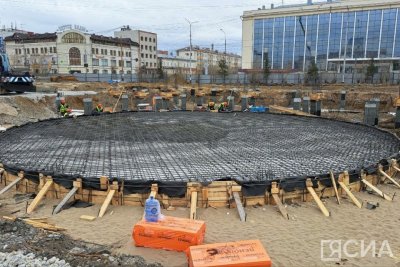 Установку чаши фонтана на площади Ленина в Якутске начнут в июне / Анна Лебединская Якутск  Республика Саха (Якутия)