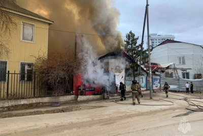В Якутске в одном из рестобаров произошел пожар