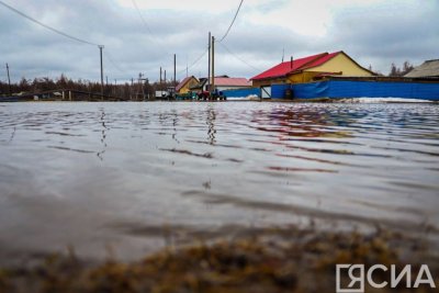 Дмитрий Садовников поручил ускорить подсчет ущерба от паводка в Олекминском районе