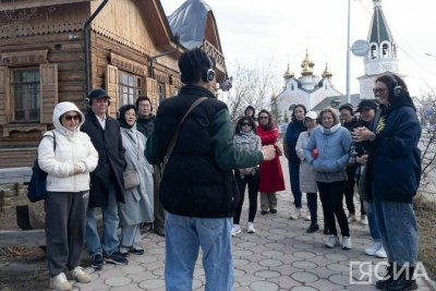 В Якутске прошла иммерсивная прогулка «Сокровища Туймаады»
