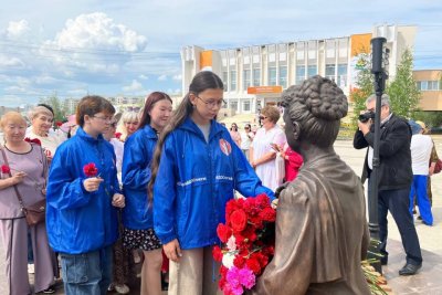 В Якутске отметили 100-летний юбилей Фатии Авдеевой / Карина Оконешникова Якутск  Республика Саха (Якутия)