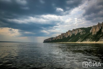 Из-за дождевого паводка повысился уровень воды на реке Лене / ЯСИА   