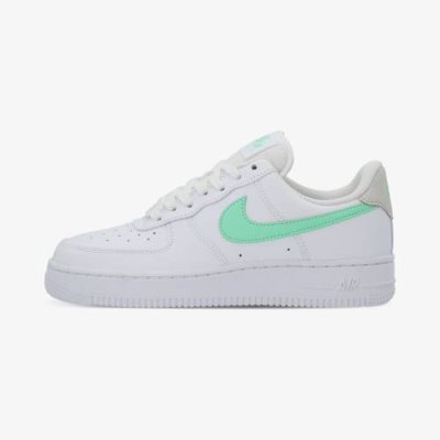 Женские кеды Nike Air Force 1 '07, Белый Кроссовки и кеды / Одежда, обувь и аксессуары | V4.Market