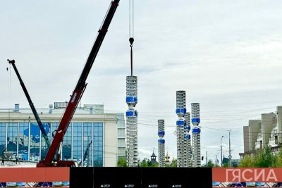 Пятую сэргэ установили на реконструируемой площади Ленина в Якутске / ЯСИА Якутск  Республика Саха (Якутия)