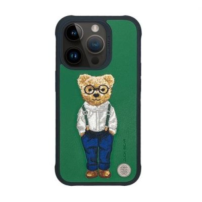 Чехол-накладка Zuck Bear London Classic Kapak - Mayfair Swank для Apple iPhone 15 Pro Max искусcтвенная кожа (зеленый) для iPhone 15 Plus/15 Pro Max / Электроника | V4.Market