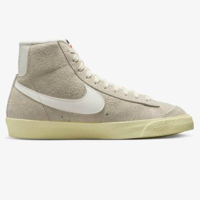 Кроссовки Nike Blazer Mid '77 Vintage / Кроссовки | Одежда, обувь и аксессуары | V4.Ru: Маркетплейс