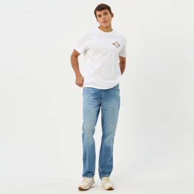 Футболка Wrangler GRAPHIC TEE WHITE / Футболки | Одежда, обувь и аксессуары | V4.Ru: Маркетплейс