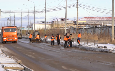 Восстановление дорожного полотна по улице Чернышевского в Якутске завершат через неделю / ЯСИА Якутск Якутск Республика Саха (Якутия)