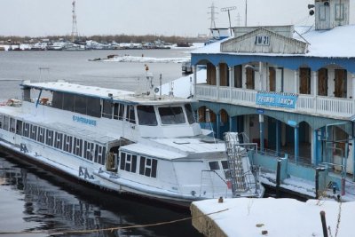 Трансфер пассажиров поезда через реку Лену 21 октября выполнят на теплоходе / ЯСИА   