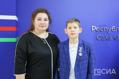 14-летний подросток из Якутии спас свою семью и соседа с инвалидностью из горящего дома / Саина Титова   