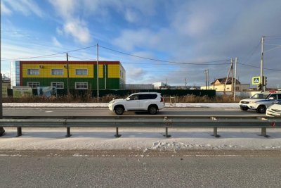 Водитель на внедорожнике сбил пешехода на Окружной дороге в Якутске / ЯСИА   