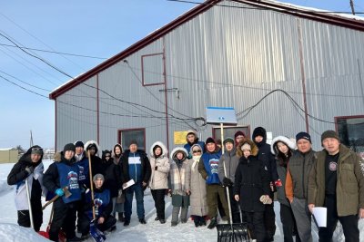 Более 200 семьям участников СВО помог «Молодежный десант» в Якутии / ЯСИА   