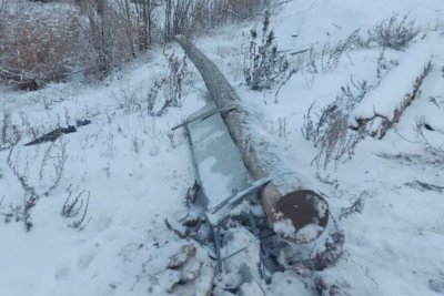 Неизвестный водитель в Якутске сбил опору ЛЭП и скрылся / ЯСИА Якутск Якутск Республика Саха (Якутия)