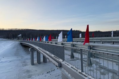 В Якутии открыли движение по новому мосту через реку Чуоналыыр на дороге «Анабар» / ЯСИА   