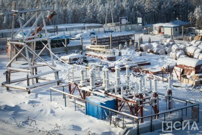 В якутском селе Тас-Юрях поврежденную опору ЛЭП заменят 23 ноября / ЯСИА   