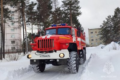 На автодороге Ленск — Мирный загорелся самосвал / ЯСИА   