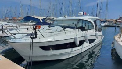 Катер Beneteau Antares 11 с Suzuki 2хDF300BTXX KITBA004 / Катера Beneteau | Транспорт | V4.Ru: Маркетплейс